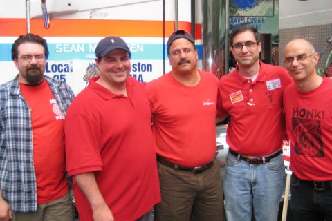 Verizon Business techs at the rally